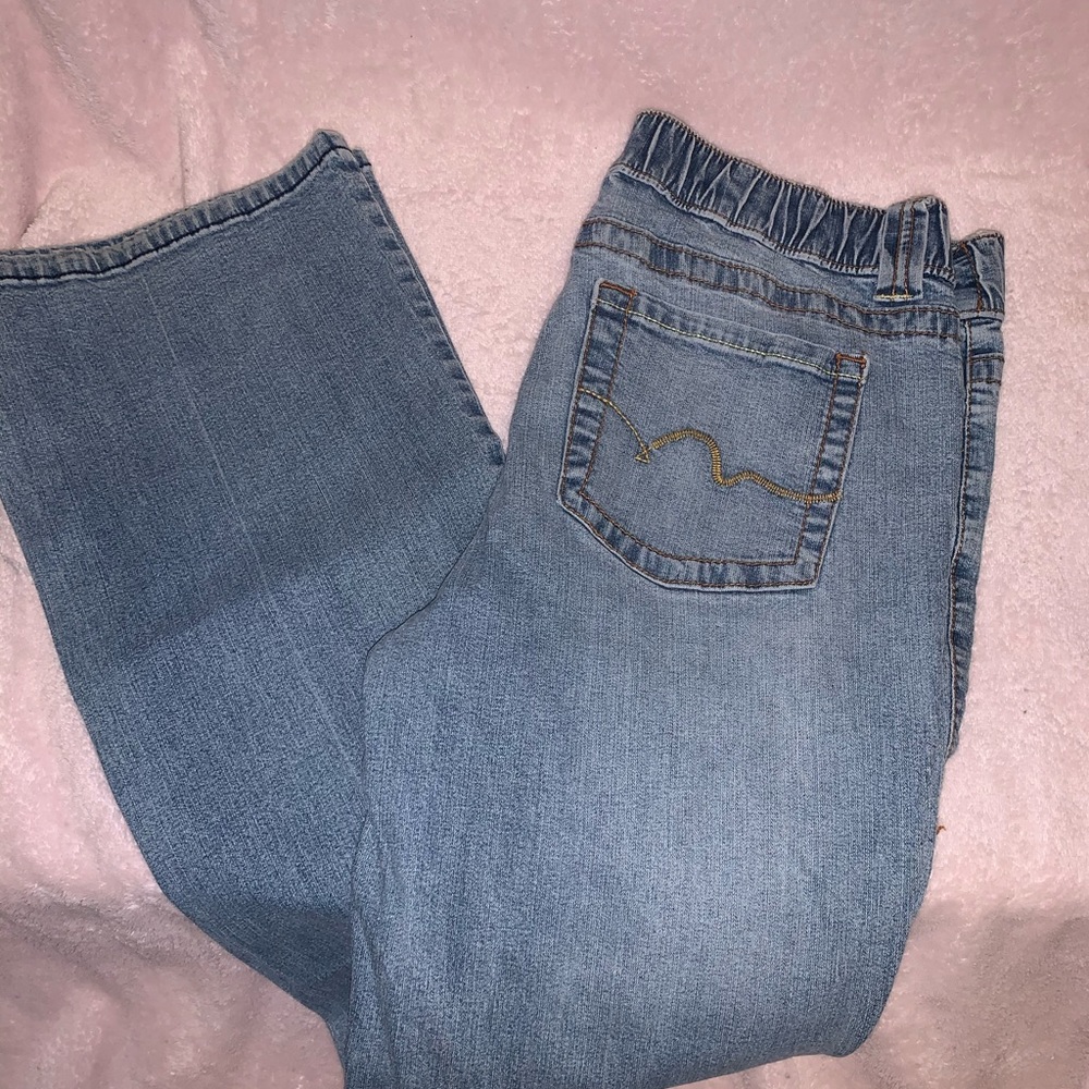 Maternity jeans small